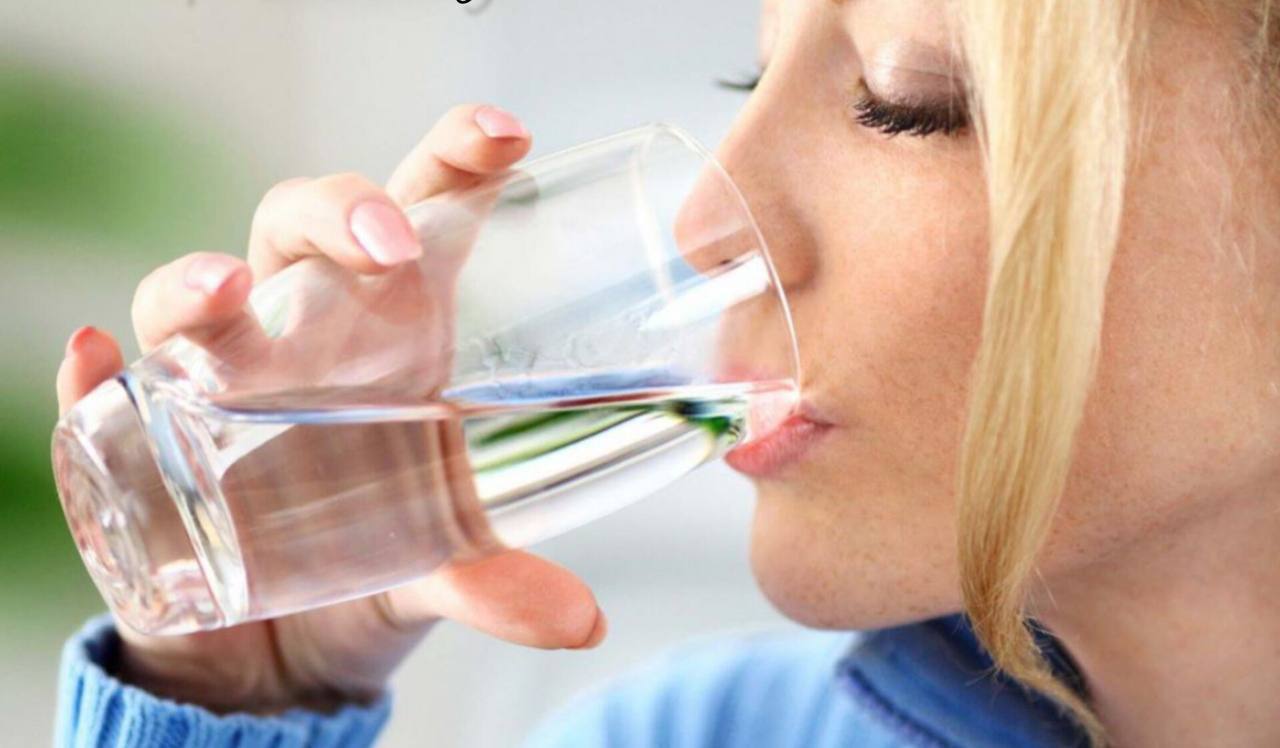 Kiedy najlepiej pić wodę?